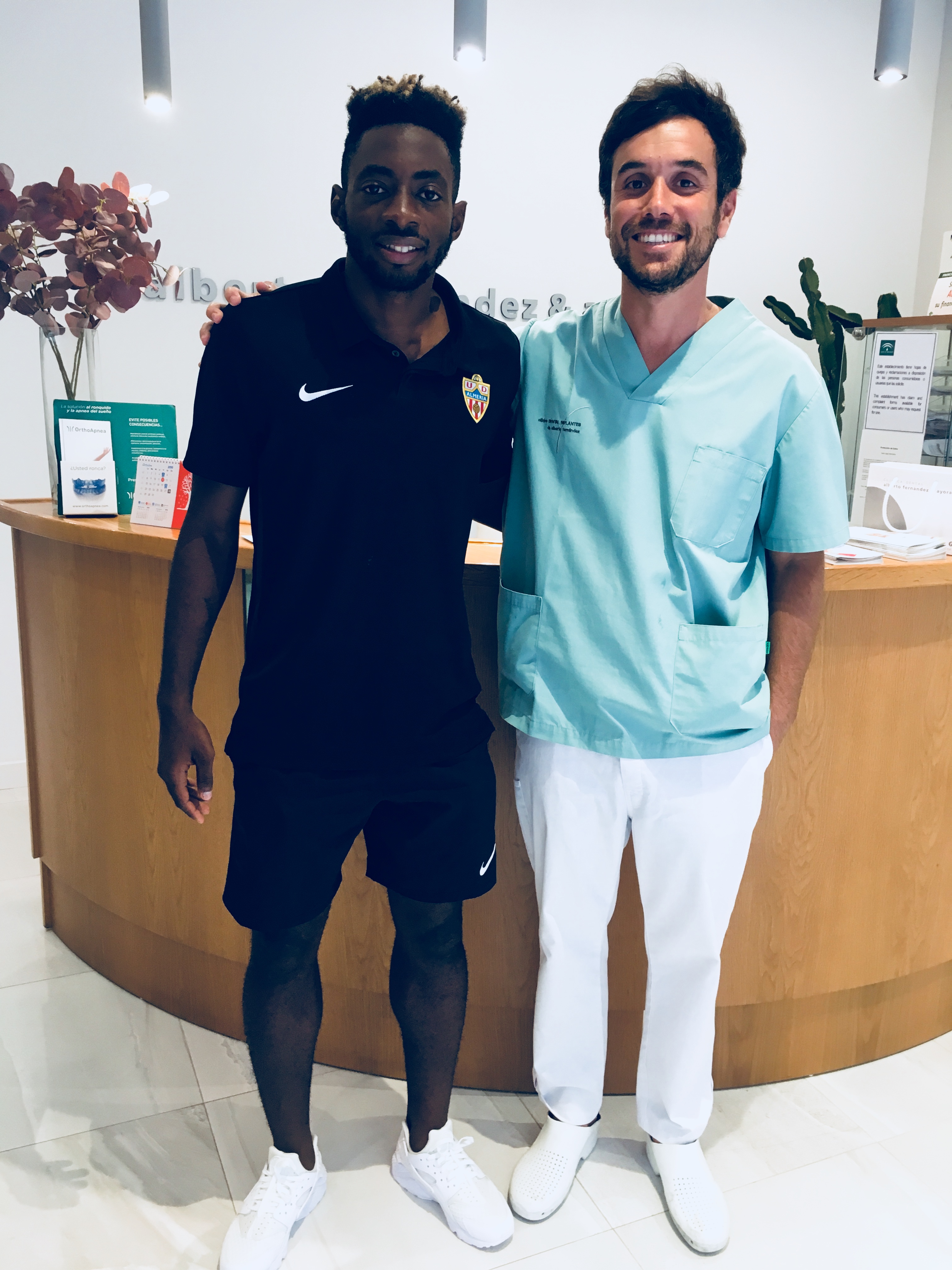 Colaboración Clinica Dental Fernandez Ayora y el club UD Almeria